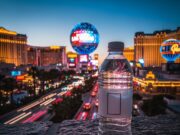 ลาสเวกัสปี 2026 เมืองร้างจริงหรือ? พิสูจน์ความจริงเรื่องค่าครองชีพและน้ำดื่มขวดละ 800!